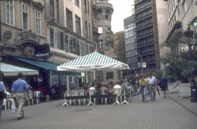 COMERCIO - CALLE PEATONAL